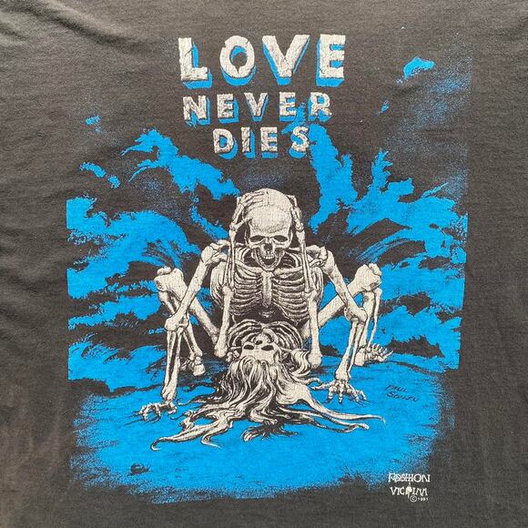 Sickest distressed 1991 love never dies tee - Picture 3 of 8